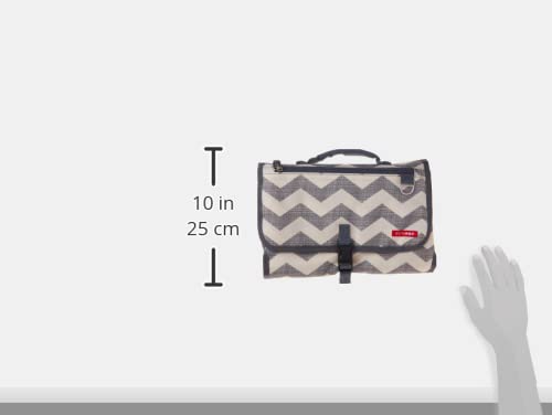 Skip Hop Portable Baby Changing Pad, Pronto, Chevron