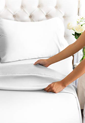 Queen Size Sheet Set - Breathable and Cooling - Hotel Luxury Bed Sheets - Extra Soft - Deep Pockets - Easy Fit - 4 Piece Set - Wrinkle Free - Comfy – White – 4 PC
