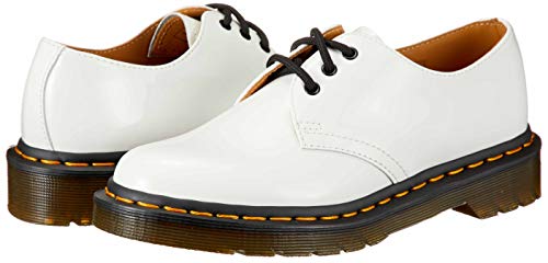 Dr. Martens womens 1461 Oxford, White Patent Lamper, 8 US