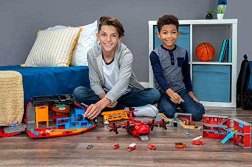 Micro Machines Core Playset, Fire and Rescue - Expandable and Connectable to Other MM Sets, Includes One Exclusive Vehicle - Collect Them All