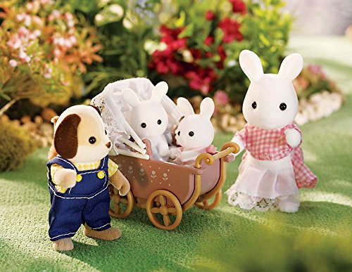 Calico Critters Connor and Kerri’s Carriage Ride, Doll Playset, Collectible, Ready to Play, Model Number: CC2488