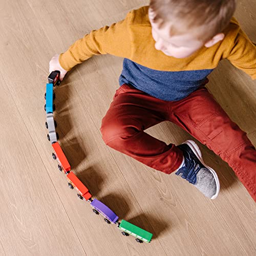 Melissa and Doug Wooden Train Cars (8 pcs) - Magnetic Train, Wooden Train Toys, Train Sets For Toddlers And Kids Ages 3+