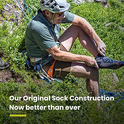Smartwool Hike Classic Edition Extra Cushion Crew Socks, Black, Medium