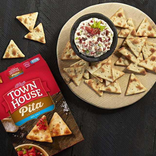 Town House Pita Sea Salt Oven Baked Crackers, 9.5 oz