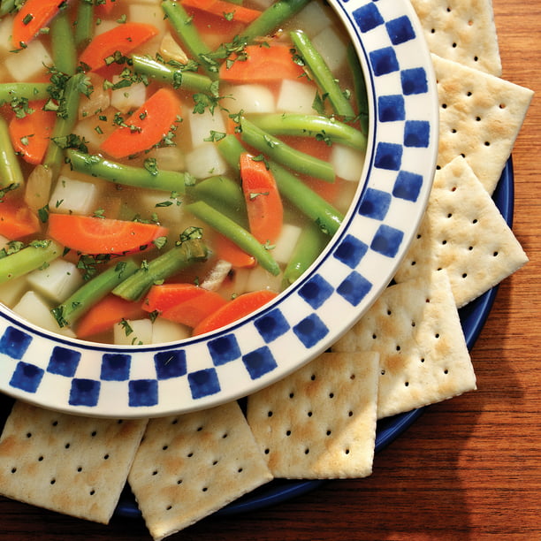 Premium Original Saltine Crackers, 16 oz