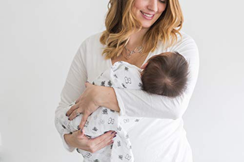 Amazing Baby Swaddle Studio Milestone Muslin Blankets, Set of 3, Loved Wreath, Black