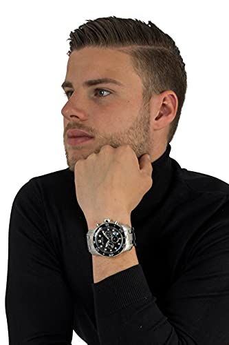 Invicta Men's 0069 'Pro Diver Collection' Stainless Steel Watch, Silver/Black