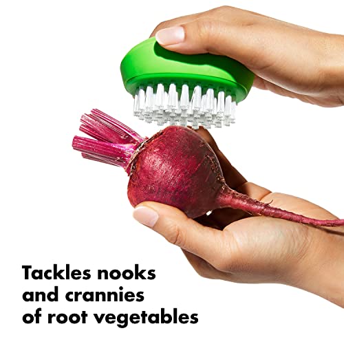 OXO Good Grips Vegetable Brush Blackand Green