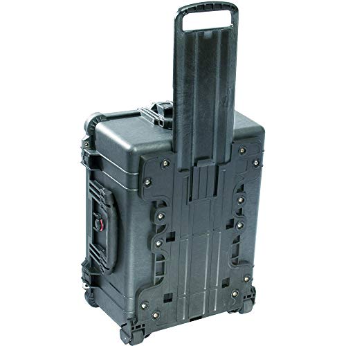 Pelican 1560 Case With Foam (Black)