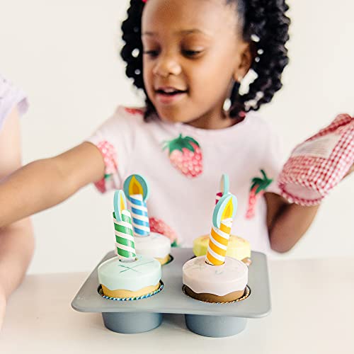 Melissa and Doug Bake and Decorate Wooden Cupcake Play Food Set