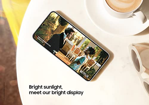 SAMSUNG Galaxy S22 Cell Phone, Factory Unlocked Android Smartphone, 256GB, 8K Camera and Video, Night Mode, Brightest Display Screen, 50MP Photo Resolution, Long Battery Life, US Version, Phantom White