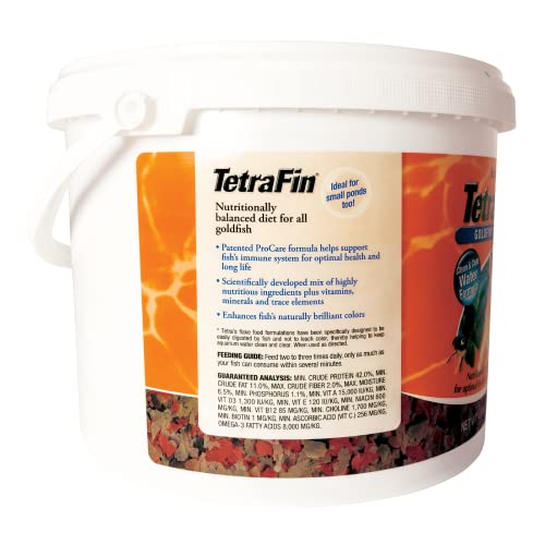 Tetra TetraFin Goldfish Flakes 4.52 Pound Bucket, Balanced Diet