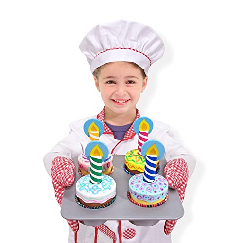 Melissa and Doug Bake and Decorate Wooden Cupcake Play Food Set