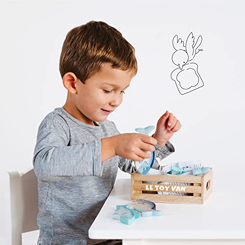Le Toy Van - Wooden Honeybee Market Fresh Fish Crate | Wooden Role Play Toy | Supermarket Pretend Play Shop Food