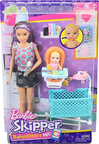 Barbie Toys, Skipper High Chair and Crib Playset with Skipper Doll, Color-Change Baby Doll, Furniture and Accessories, Babysitters Inc. Set [Amazon Exclusive]
