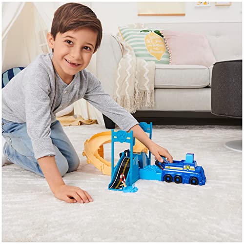 Paw Patrol, True Metal Chase Rescue Track Set with Exclusive Chase Die-Cast Vehicle, 1:55 Scale Kids Toys for Boys