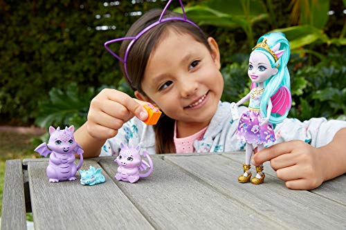 Royal Enchantimals Family Toy Set, Deanna Dragon Doll (6-in/15.2-cm), 3 Dragon Figures and 4 Accessories, Great Gift for 3-8 Year Olds