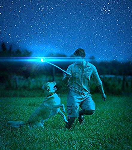 Chuckit! Max Glow Ball Dog Toy, Extra Large (3.5 Inch Diameter) for dogs 100+ lbs, Pack of 17