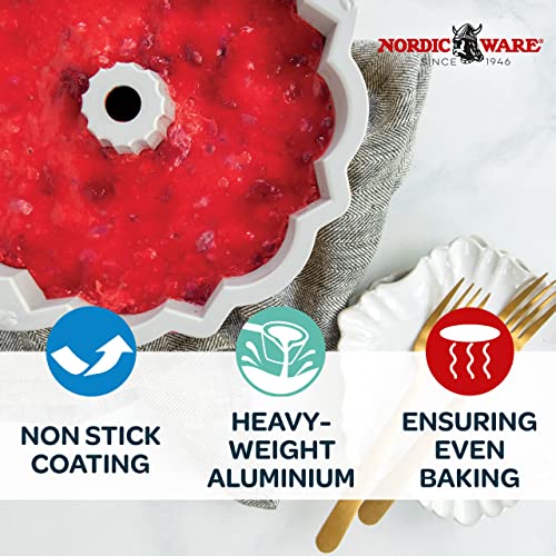 Nordic Ware Platinum Collection Anniversary Bundt Pan