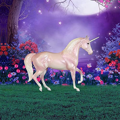 Breyer Freedom Series (Classics) Aurora | Unicorn| Fantasy Horse | Model Horse Toy | (1: 12 Scale (Classics) | Model #62059