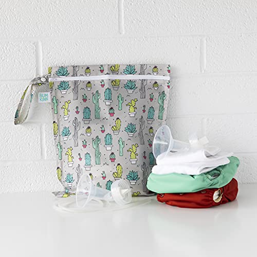 Bumkins Waterproof Wet Bag, Washable, Reusable for Travel, Beach, Pool, Stroller, Diapers, Dirty Gym Clothes, Wet Swimsuits, Toiletries, 12x14, Cactus