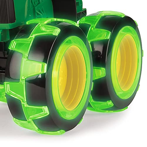 TOMY John Deere Monster Treads Lightning Wheels Tractor, Green