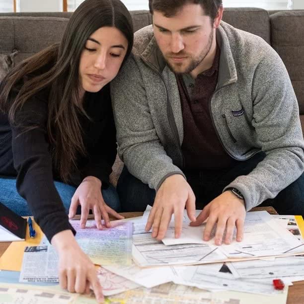 Hunt a Killer Death at The Dive Bar - Solve The Murder of a Tavern Owner - for True Crime Fans with Documents and Puzzles - Murder Mystery Game for Adults - Solve Crimes at Game Night or Date Night