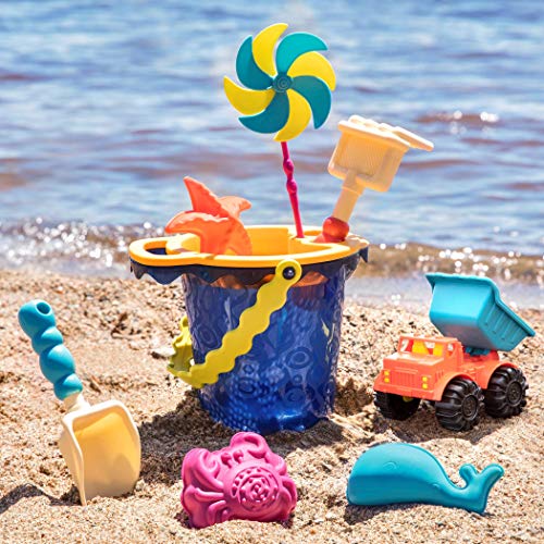 B. toys – Sands Ahoy – Beach Playset - Medium Bucket Set (Navy) with 9 Unique Sand and Water Toys –Phthalates and BPA Free – 18 m+