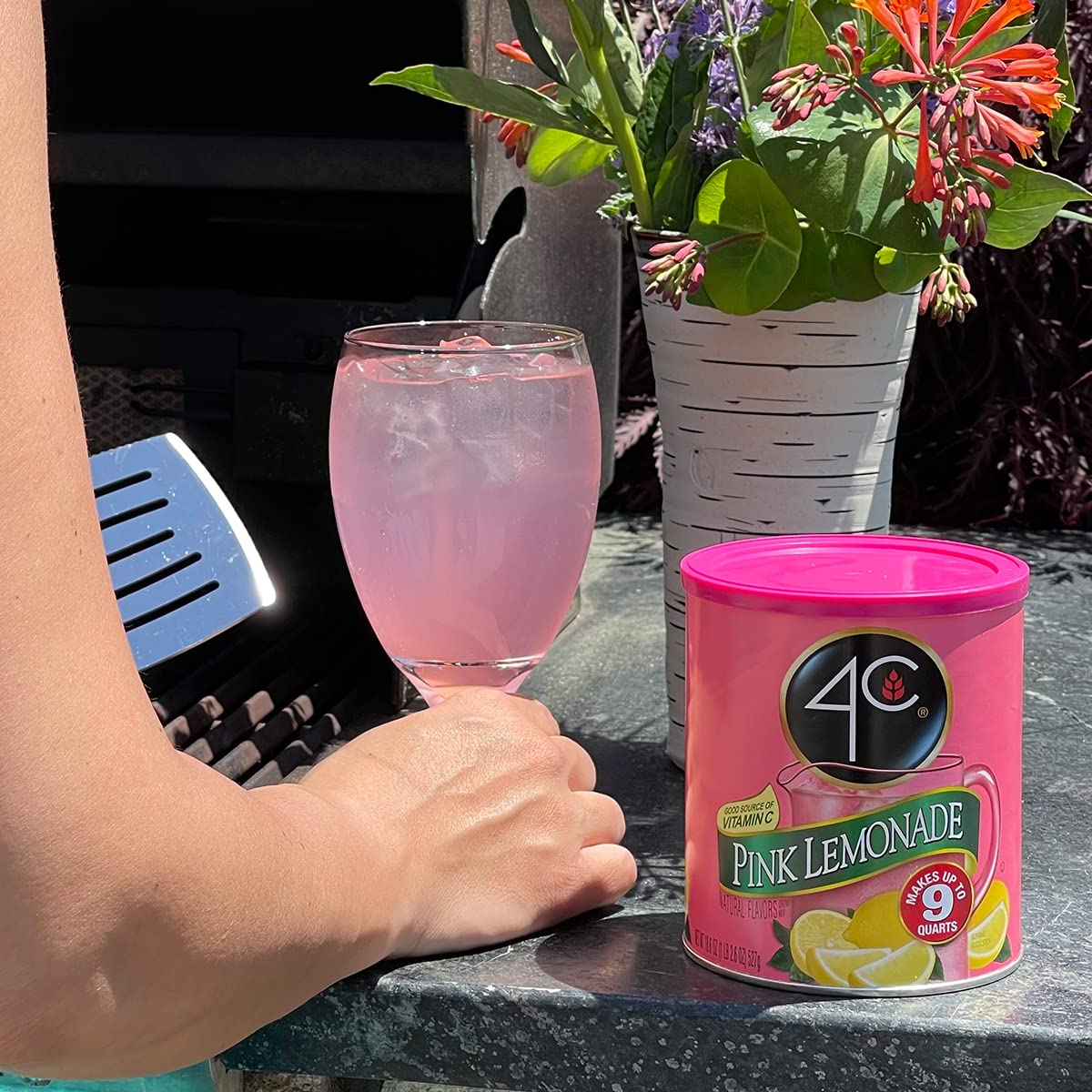 4C Powdered Drink Mix Canister, Pink Lemonade 6 Pack, 9 Quarts, Family Sized Bin, Thirst Quenching Flavors