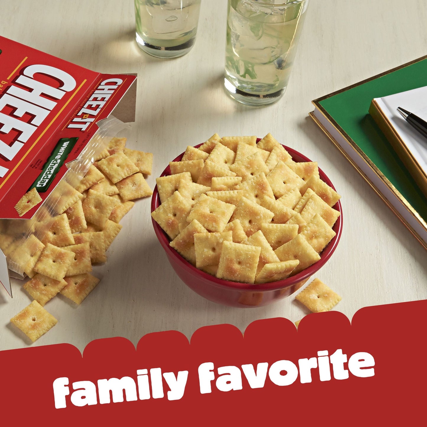 Cheez-It White Cheddar Cheese Crackers, 21 oz